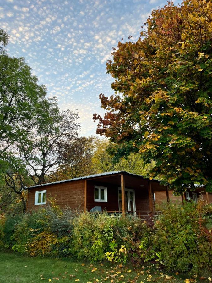 La Bréole Village De Chalets Et Camping La Pierre De L'Aigle מראה חיצוני תמונה