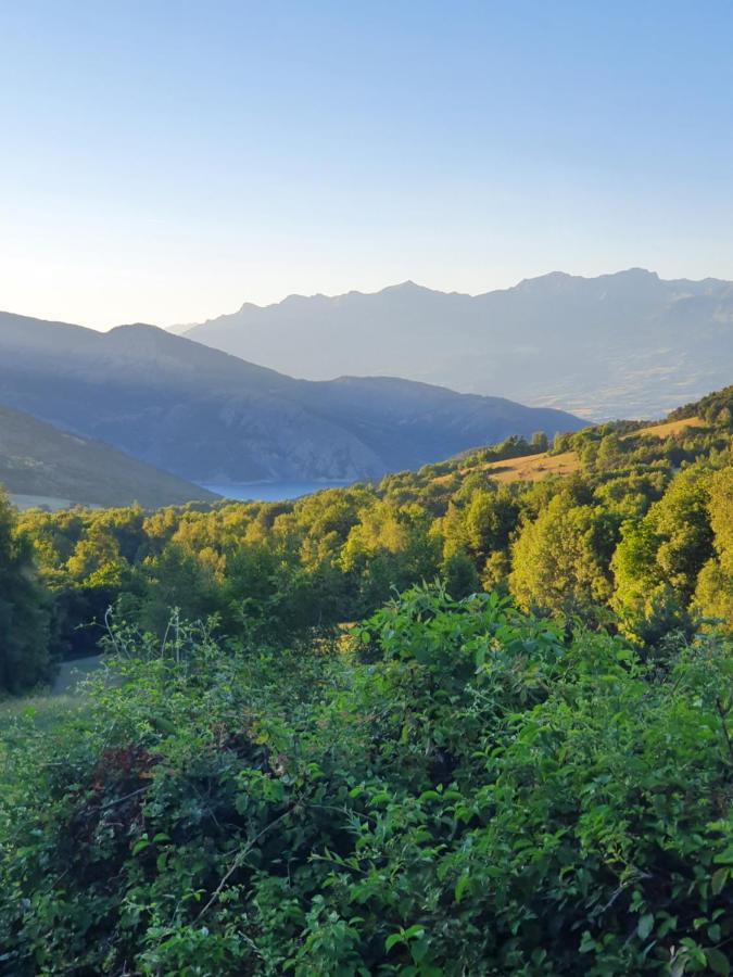 La Bréole Village De Chalets Et Camping La Pierre De L'Aigle מראה חיצוני תמונה
