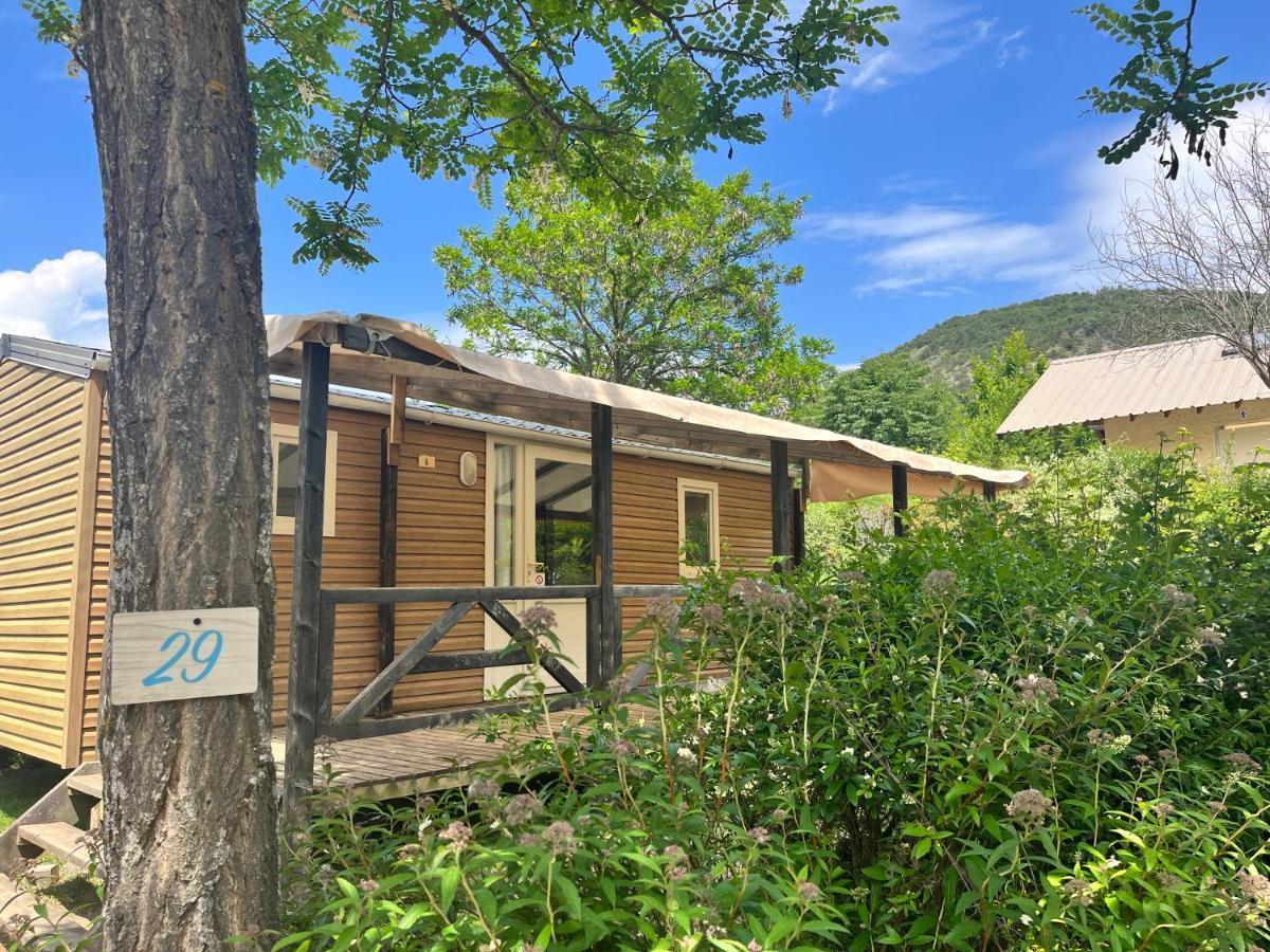 La Bréole Village De Chalets Et Camping La Pierre De L'Aigle מראה חיצוני תמונה
