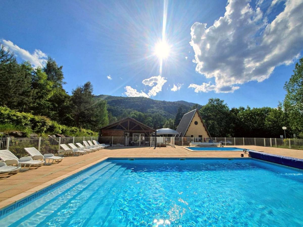 La Bréole Village De Chalets Et Camping La Pierre De L'Aigle מראה חיצוני תמונה